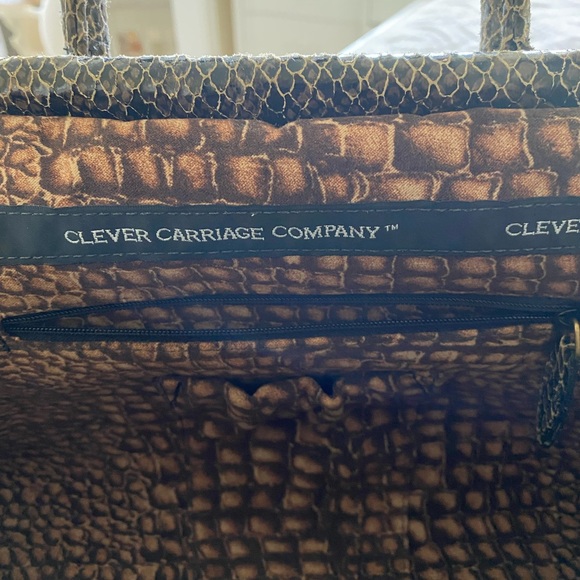 CLEVER CARRIAGE SATCHEL - Picture 7 of 7